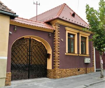 Фотографии Гостевой дом Pensiunea Burghof г. Сигишоара (Румыния) №1 Фото Гостевой дом Pensiunea Burghof г. Сигишоара 1