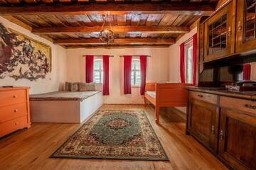 Фотографии Лоджи Cabana Veselă г. Сигишоара (Румыния) №1 Фото Лоджи Cabana Veselă г. Сигишоара 1