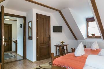 Фото номера Трехместный номер Гостевой дом Pensiune Casa Richter г. Сигишоара 5