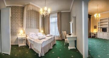 Фото номера Presidential Suite with Citadel View Отель Hotel Central Park Sighisoara г. Сигишоара 3