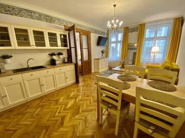 Фото номера Апартаменты - 1-й этаж Гостевой дом Casa Legenda г. Сигишоара 8