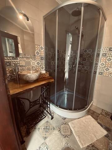 Фото номера Четырехместный номер Гостевой дом Casa Legenda г. Сигишоара 4