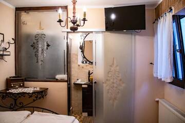 Фото номера Двухместный номер с 1 кроватью Гостевой дом Casa Baroca г. Сигишоара 2
