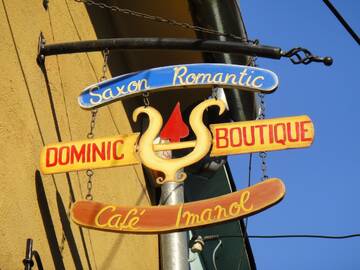 Фото номера Люкс с 1 спальней Проживание в семье Dominic Boutique г. Сигишоара 20