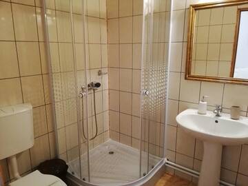 Фото номера Двухместный номер с 1 кроватью Гостевой дом Pensiunea Casa Sighisoreana г. Сигишоара 5