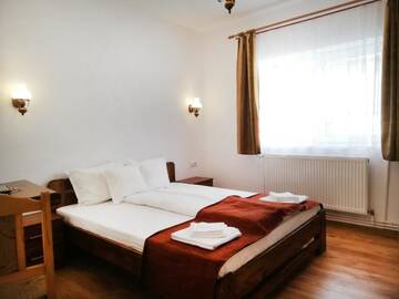 Фото номера Люкс с 2 спальнями Гостевой дом Pensiunea Casa Sighisoreana г. Сигишоара 2