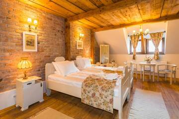 Фото номера Двухуровневый люкс Гостевой дом Casa Savri г. Сигишоара 3