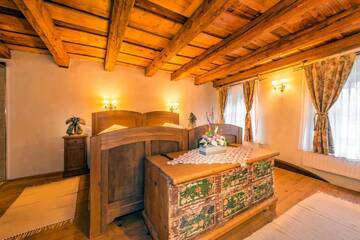 Фото номера Улучшенный двухместный номер с 1 кроватью Гостевой дом Casa Savri г. Сигишоара 4