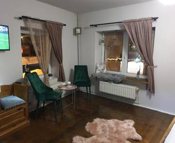 Фото номера Стандартный номер с кроватью размера &quot;king-size&quot; Гостевой дом Old Town Apartments г. Сигишоара 18
