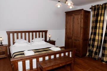 Фото номера Двухместный номер с 1 кроватью и террасой Гостевой дом Carolina House г. Сигишоара 8