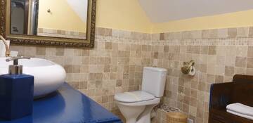 Фото номера Апартаменты с 1 спальней Гостевой дом Casa Bertha г. Сигишоара 4