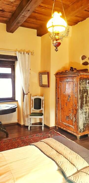 Фото номера Улучшенный номер с кроватью размера «king-size» Гостевой дом Casa Bertha г. Сигишоара 11