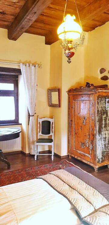 Фото номера Улучшенный номер с кроватью размера «king-size» Гостевой дом Casa Bertha г. Сигишоара 12