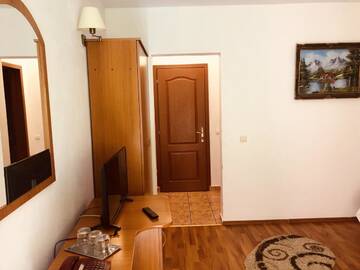 Фото номера Трехместный номер Отель Hotel Poenita г. Сигишоара 5