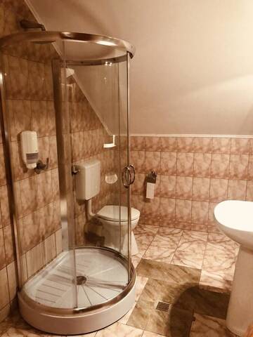 Фото номера Трехместный номер Отель Hotel Poenita г. Сигишоара 2