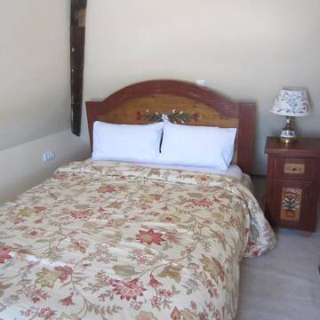 Фото номера Double Room with Painting Lessons in the Citadel Гостевой дом Pensiune Citadela Sighisoara г. Сигишоара 3