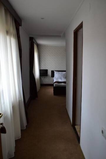 Фото номера Двухместный номер эконом-класса с 1 кроватью Гостевой дом CHIC CITY Rooms г. Сигишоара 9